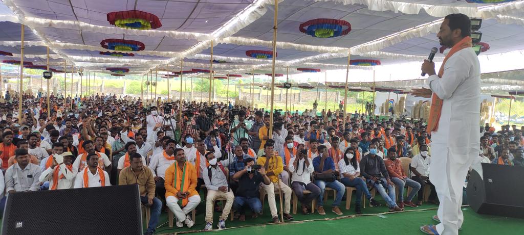 ARUN4BJYM's tweet photo. BJYM youth meeting at Huzzarabad assembly jai bjp #etlarajender #bjymts https://t.co/RofJN7hX6M