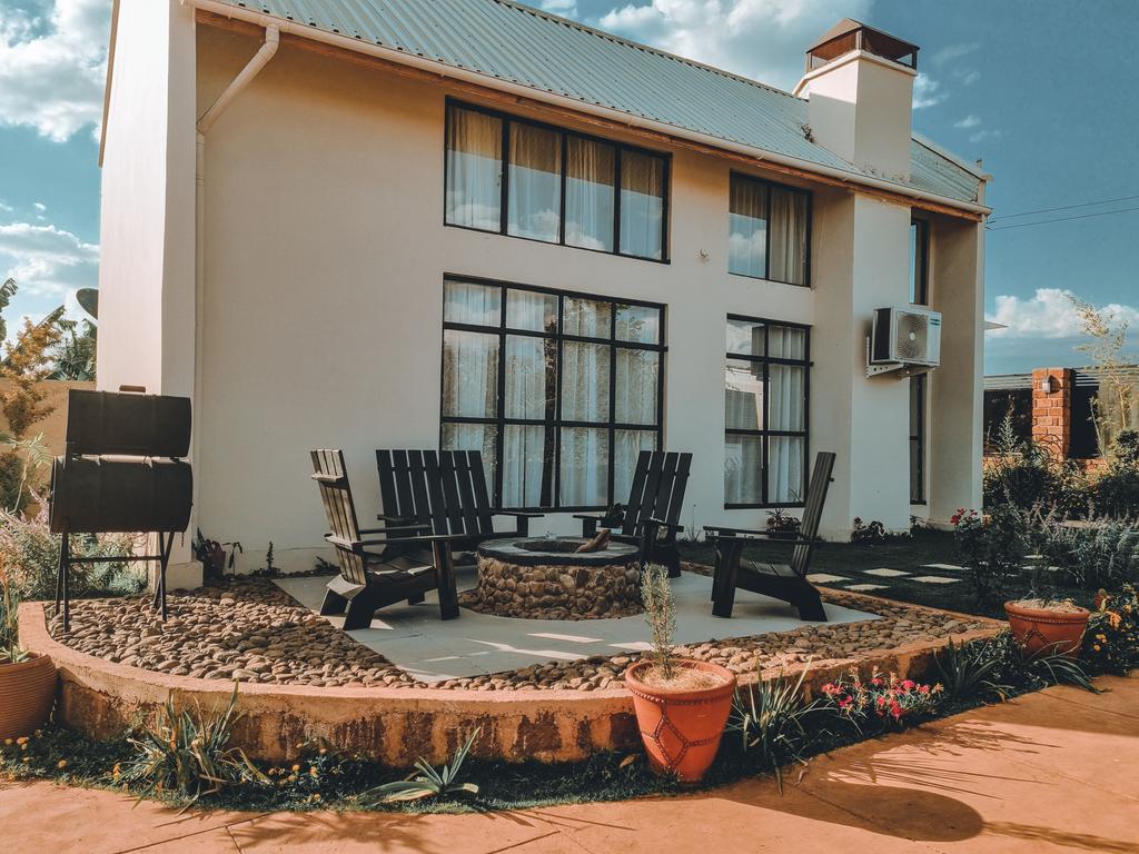 PazuriHomes's tweet photo. For Bookings and reservations follow our page on Instagram https://t.co/7v2KUMO5sI https://t.co/sfivNsCSP1