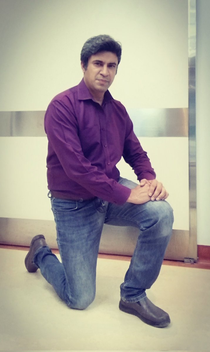 zchiragh_dr's tweet photo. Ok World!!! It's time to take a knee for #MohammedShami #Shami https://t.co/0zwgDyTIVT