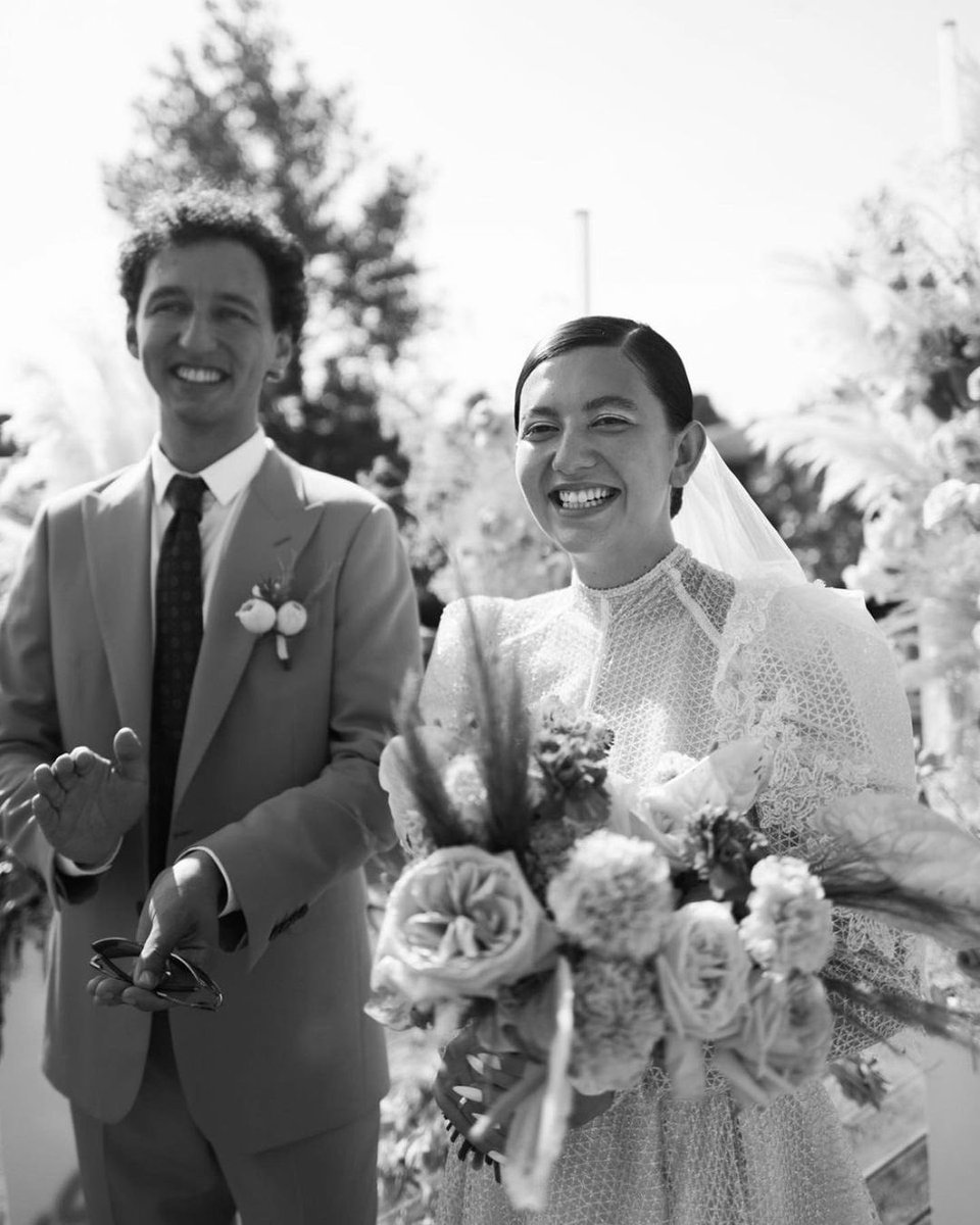 PollardiGroup's tweet photo. Enthusiasm | 3245
Your Triumph collection 

An unusual modern dress, a dress that attracts attention, a dress that one wants to look at – this is the kind of outfit that a fashionable, confident bride chooses for her wedding.

https://t.co/Afm4vk9bWR
#weddingday #weddingdress https://t.co/qUnbdgzaIl