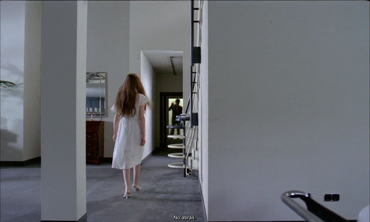 EverydayAFrame's tweet photo. Possession (1981) - Andrzej Zulawski
Cinematographer: Bruno Nuytten https://t.co/Kq8vr5JzvM