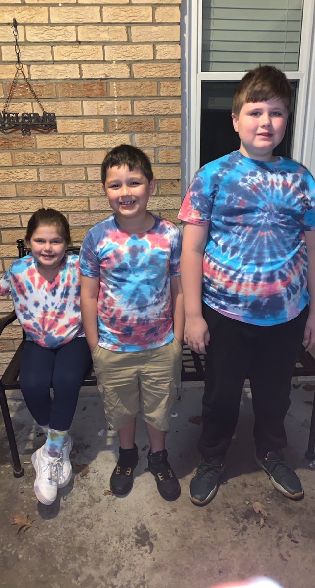 Spirit week. Start the week off with some color! <a href="/WestCler/">West Clermont Schools</a> blue with some red for <a href="/CloughPikeElem/">Clough Pike</a> pride! #WOLFPACK