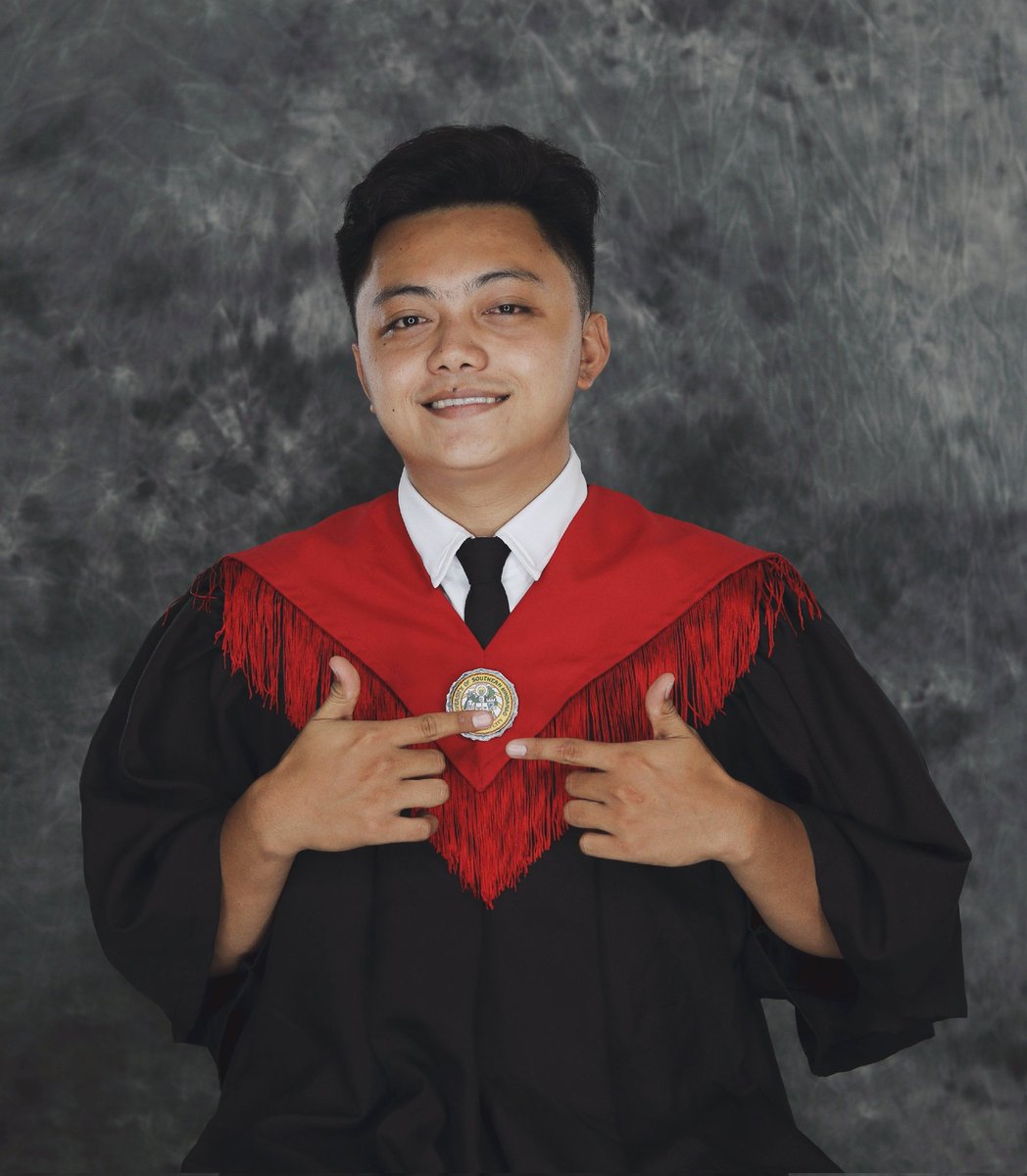 ynnehsay's tweet photo. I'm the proudest person of youuu 💛 https://t.co/6X4iotJoQt