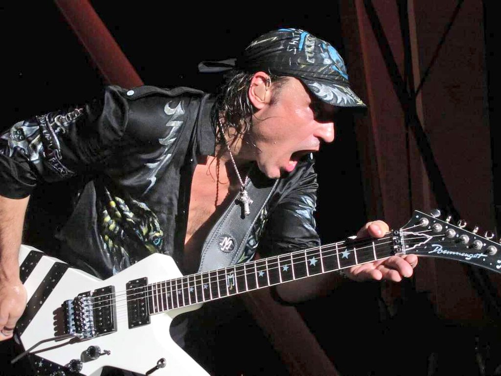 HAPPY BIRTHDAY  Matthias Jabs
( Scorpions )
October 25, 1955   66 