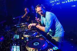 HardcoreNostal1's tweet photo. This week I'll mostly be posting tracks by this don

#DJScottBrown #EvolutionRecords #TheMessiah https://t.co/PVMhiurfg6