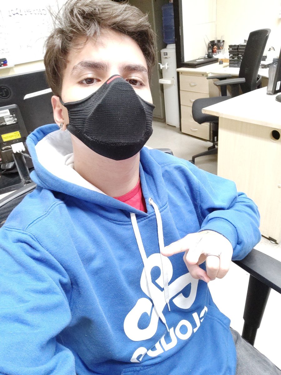 Lushquinha's tweet photo. HOJE TEM #GOC9 #C9WIN https://t.co/cjFcadckYO