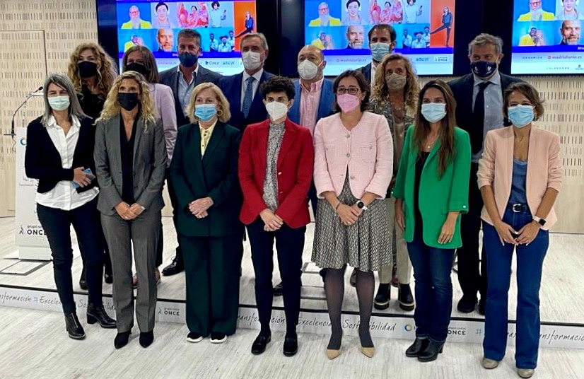 FamiliaCMadrid's tweet photo. 📢La consejera de Familia, Juventud y Política Social, @ConchaDancausa, ha clausurado el I Foro sobre Diversdidad e Inclusión, organizado por Madridiario. 
👉#InclusionYDiversidad
✔️La inclusión de la diversidad -ha señalado Dancausa- construye una sociedad más justa y eficiente. https://t.co/gzeD5a0m41