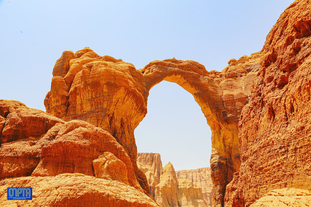 onpta1_tchad's tweet image. 📍L’arche d’Aloba 🇹🇩
Située dans le plateau de l'Ennedi. La longueur de l'arche est considérée comme la 8e + longue voûte naturelle connue et la + longue en dehors de la Chine et de l'Utah. Avec une hauteur estimé à 120 mètre, elle dépasse le célèbre Rainbow Bride.
©️@theoudsider