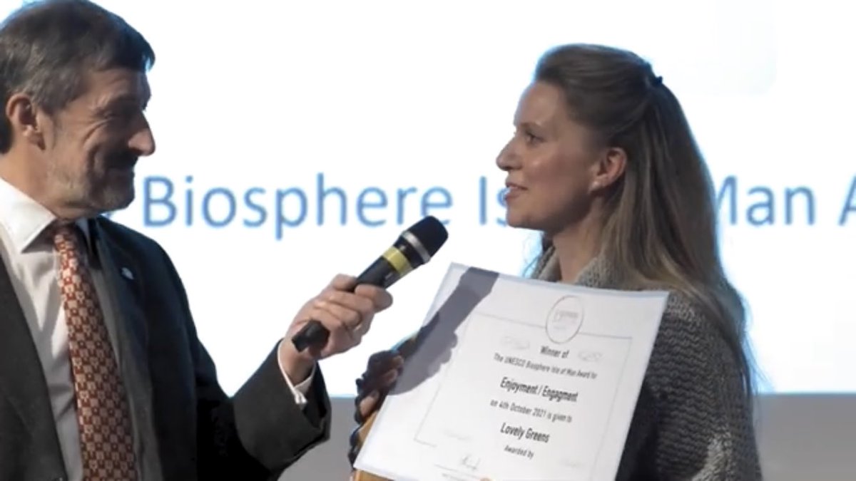 Congrats to #IOM #YouTuber <a href="/LovelyGreens/">Tanya Anderson</a> to the <a href="/BiosphereIOM/">BiosphereIOM</a> award
youtube.com/watch?v=hNk_Q0…