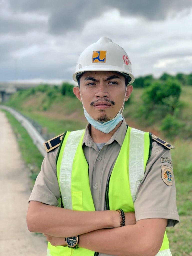 Tenang, saya masih di lampung ngurusin pembebasan tol dari kabupaten lampung selatan sampe ke kabupaten mesuji,