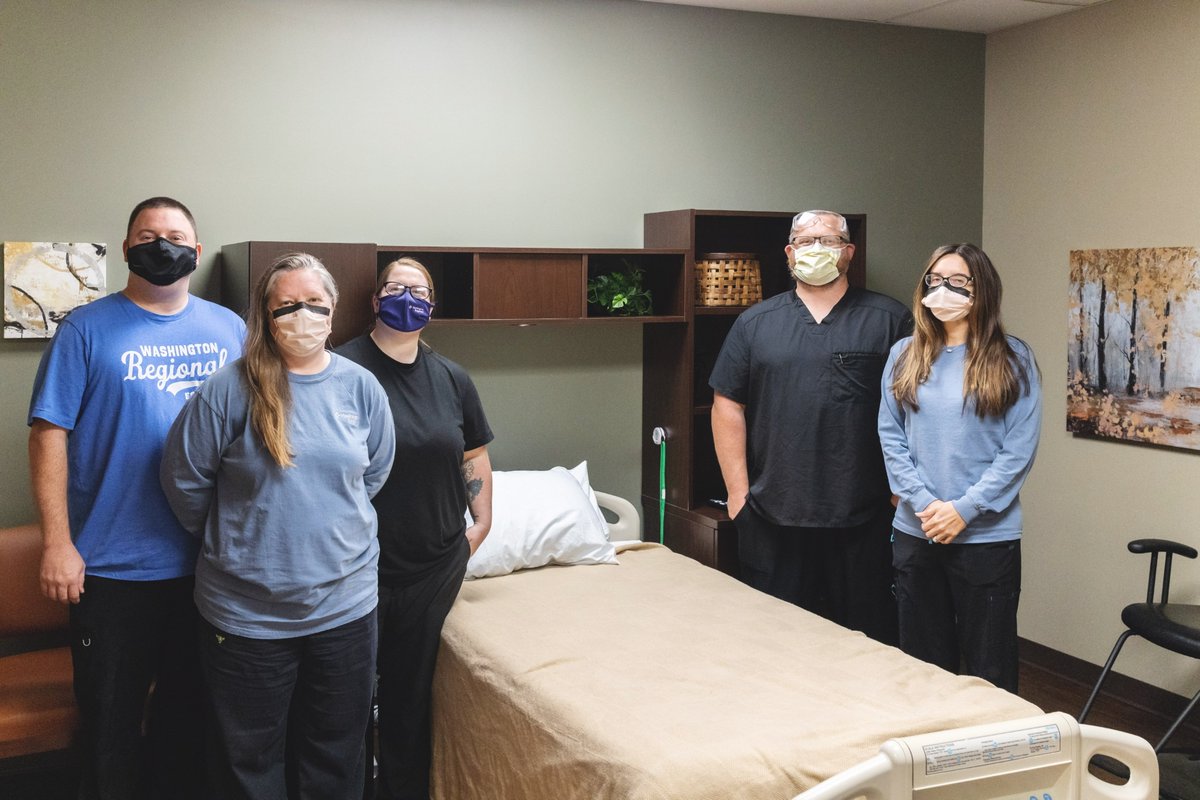 wregional's tweet image. Meet our team of sleep technologists from Washington Regional Center for Sleep Disorders. DYK 70 million Americans have a 😴 disorder? Learn more at bit.ly/3EejTe9.  #SleepTechAppreciationWeek #hereforyou