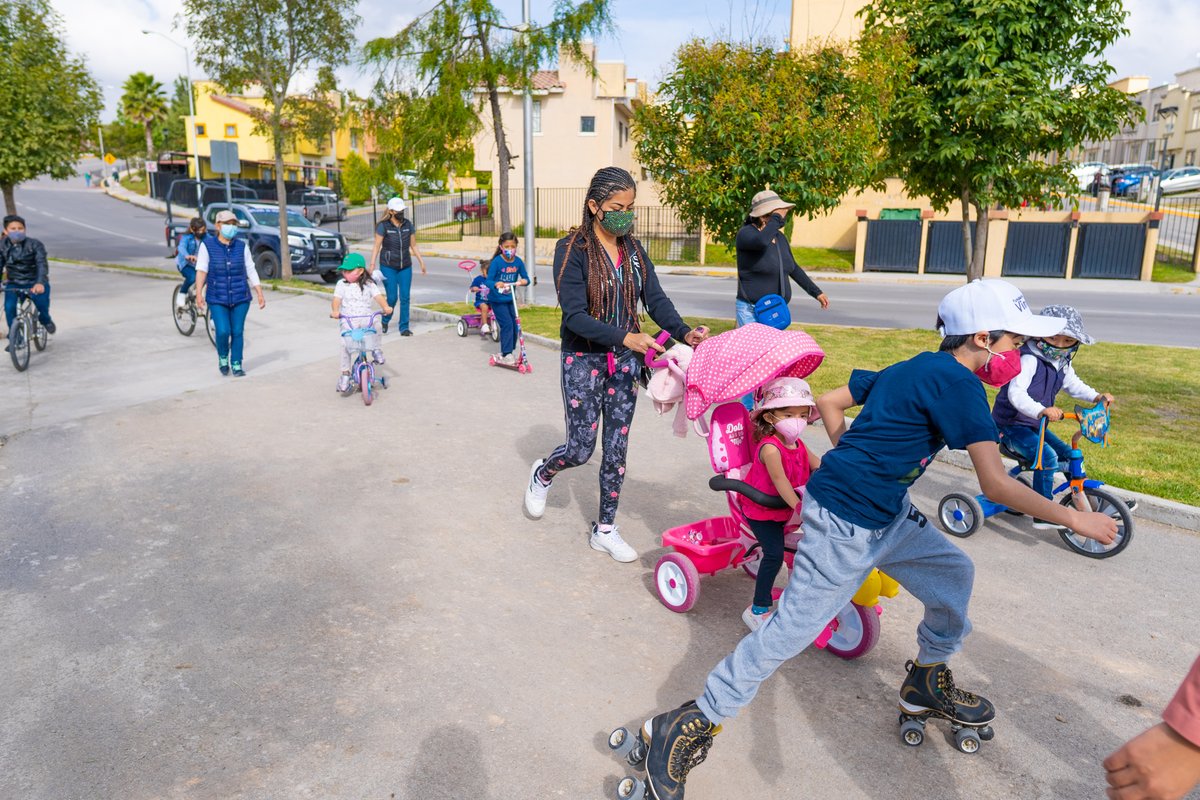 FundacionVinte's tweet photo. 🌍🚴♀️Así se vivió nuestra rodada en #RealCastilla por el #díamundialdelhabitat con @onuhabitat.
🍃Recordemos que este año el objetivo es disminuir la emisión de carbono de la atmósfera. #FundaciónVinte #ComunidaesActivasPulmonesSanos #HazLoTuyo https://t.co/gDhJzRltCn