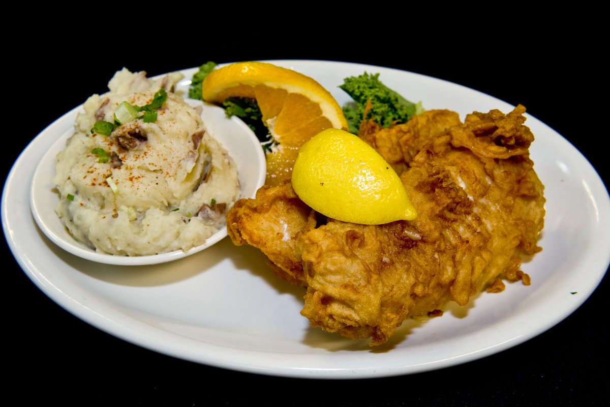 Blue_RidgeCafe's tweet photo. Lunchtime doesn’t really get much better than this!
Place your order online at https://t.co/IF3LuQJIG5
. 
.
. 
. 
#VA #ruckersvilleVA #blueridgecafencateringco #foodie #food #catering #VAcatering #VAFoodie https://t.co/2T5TAigaku