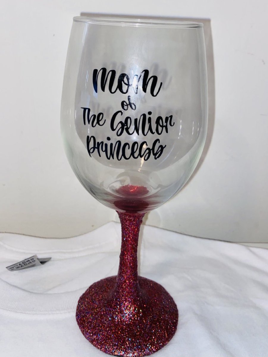 TzStrawberryB's tweet photo. @TzStrawberryB where we aim to please! #CustomThangs #CustomMask #CustomWineglass #CustomTshirts 
Custom gifts make great Christmas presents! Go like and follow on IG &amp; FB! Email me with any questions @ tzstrawberryb@gmail.com  
Thanks for supporting my small business!! 💙💙💙💙 https://t.co/4B8Jp4f9Zf