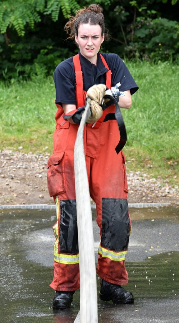 Le 25 octobre 1976, il y a 4️⃣5️⃣ ans un décret 📝 autorisait les #femmes ♀️ à exercer la profession de sapeur #pompier 👩‍🚒

Aujourd'hui, en France, 1 #sapeur pompier sur 5 est une femme ! 
#Féminisation #women 🚺🏪🚒
