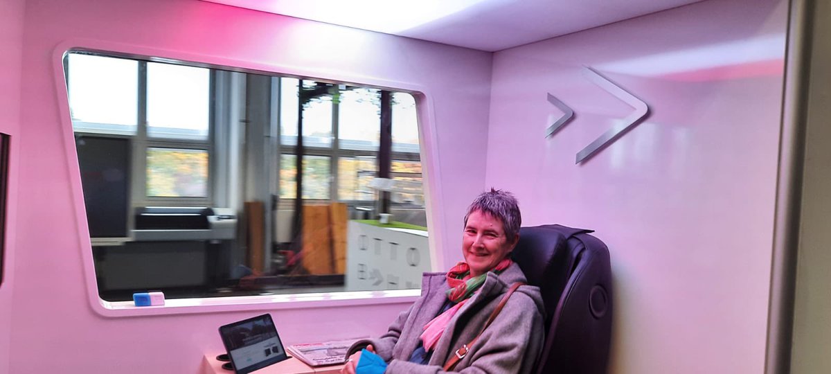 Spannendes #Mobilitätskonzept!
Besuch der Fraktion beim #StartUp <a href="/OttobahnO/">ottobahn_official</a>. Die erste Teststrecke schon bald in Taufkirchen. Das selbstfahrende Gondel-System kann 
leistungsfähiges Massenverkehrsmittel und damit weitere Alternative zum Autoverkehr in Landkreis #München werden.💚