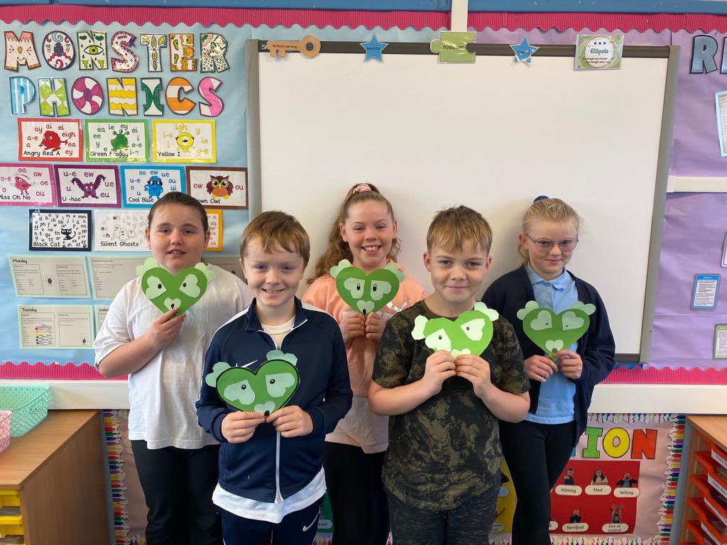We’ve been busy preparing for #COP26 🌍. P5 discussed the impact of Climate Change on animals and their habitats! Their #GreenHeartChallenges are excellent 🐻‍❄️💚 <a href="/WDCEducation/">WDC Education</a> <a href="/wwf_uk/">WWF UK</a>