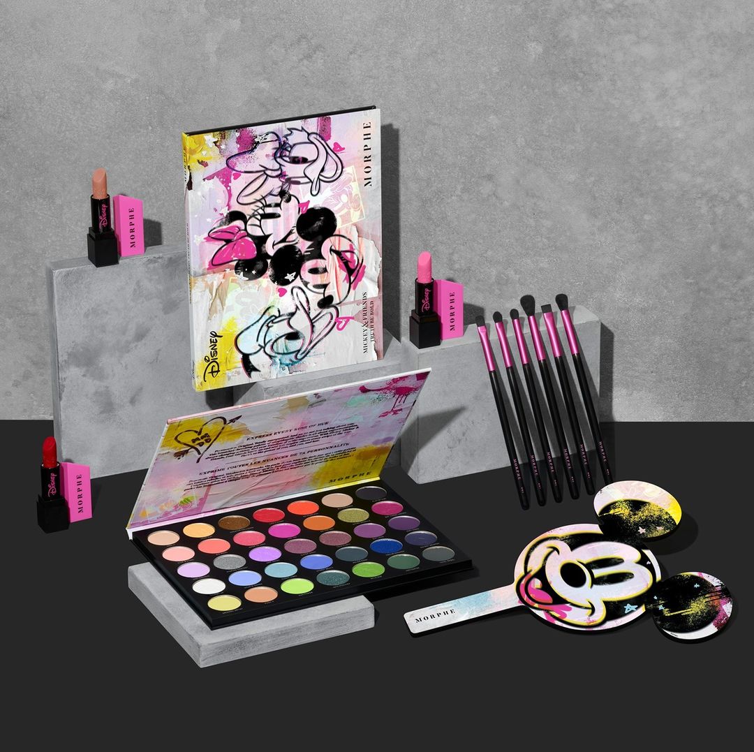 MorpheBrushes's tweet photo. INTRODUCING Truth Be Bold. Our collaboration with Mickey & Friends designed to inspire every expression of hue. Set your reminders because this collection will be available EXCLUSIVELY ON IG for 48 hours starting 10/29 @ 7am PST.
#TruthBeBold #MorpheMickeyandFriends https://t.co/kT5mXmoXmo