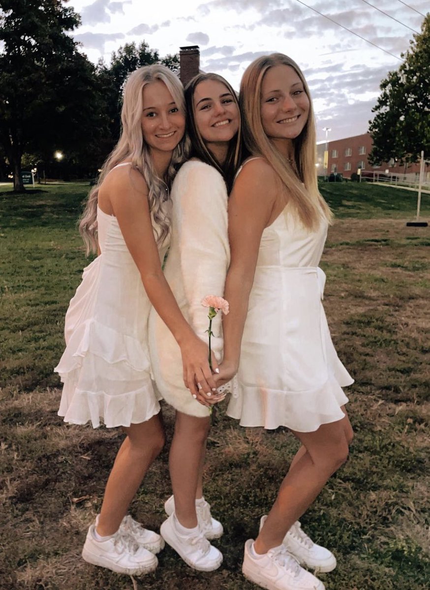 Congratulations on initiation to our newest pledge class! We are so happy to have you as official Phi Mu’s!🌸🤍