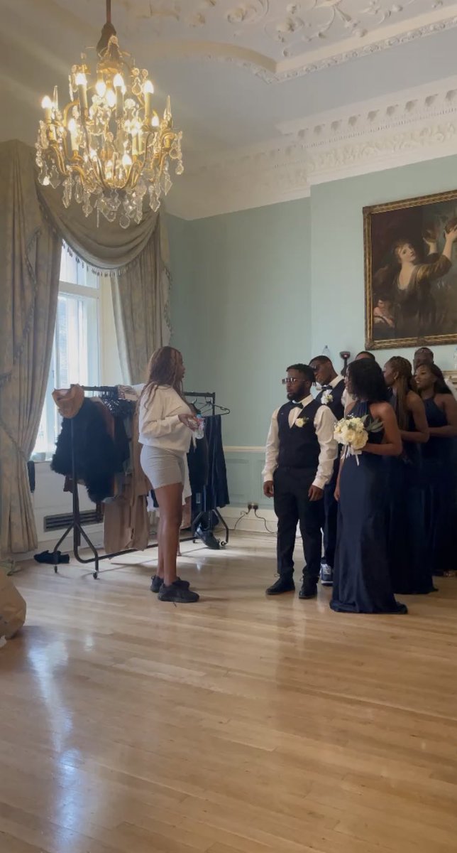 thatgirlmk__x's tweet photo. Hey everyone…I just wanted to shamelessly plug my business😭..i choreograph wedding dance entrances along with performing traditional cultural dances..please share/RT till it gets to a future bride/groom wanting ‘Wedding Dances by MK’ services 💍💃🏽 https://t.co/39eiXUD54t
