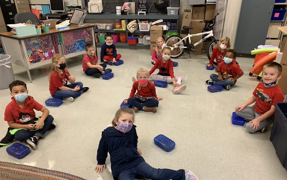 HeritageFRC's tweet photo. Loving my kindergarten advisory group! #IL3 https://t.co/T5bdrw7NdY