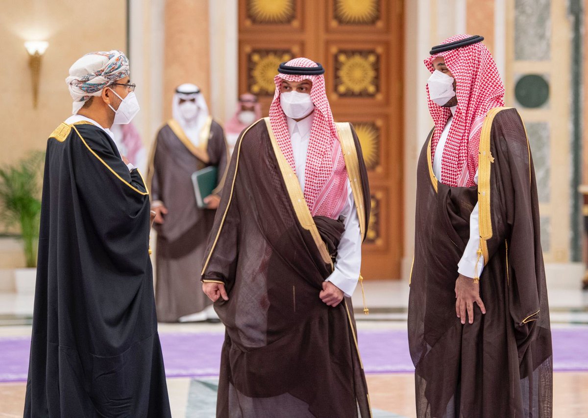 بتكليفٍ سامٍ من حضرة صاحب الجلالة السلطان هيثم بن طارق المعظم /حفظه الله ورعاه/ معالي الدكتور سعود بن حمود الحبسي وزير الثروة الزراعية والسمكية وموارد المياه يمثل سلطنة عُمان في حفل إطلاق مبادرة الشرق الأوسط الأخضر بالرياض.