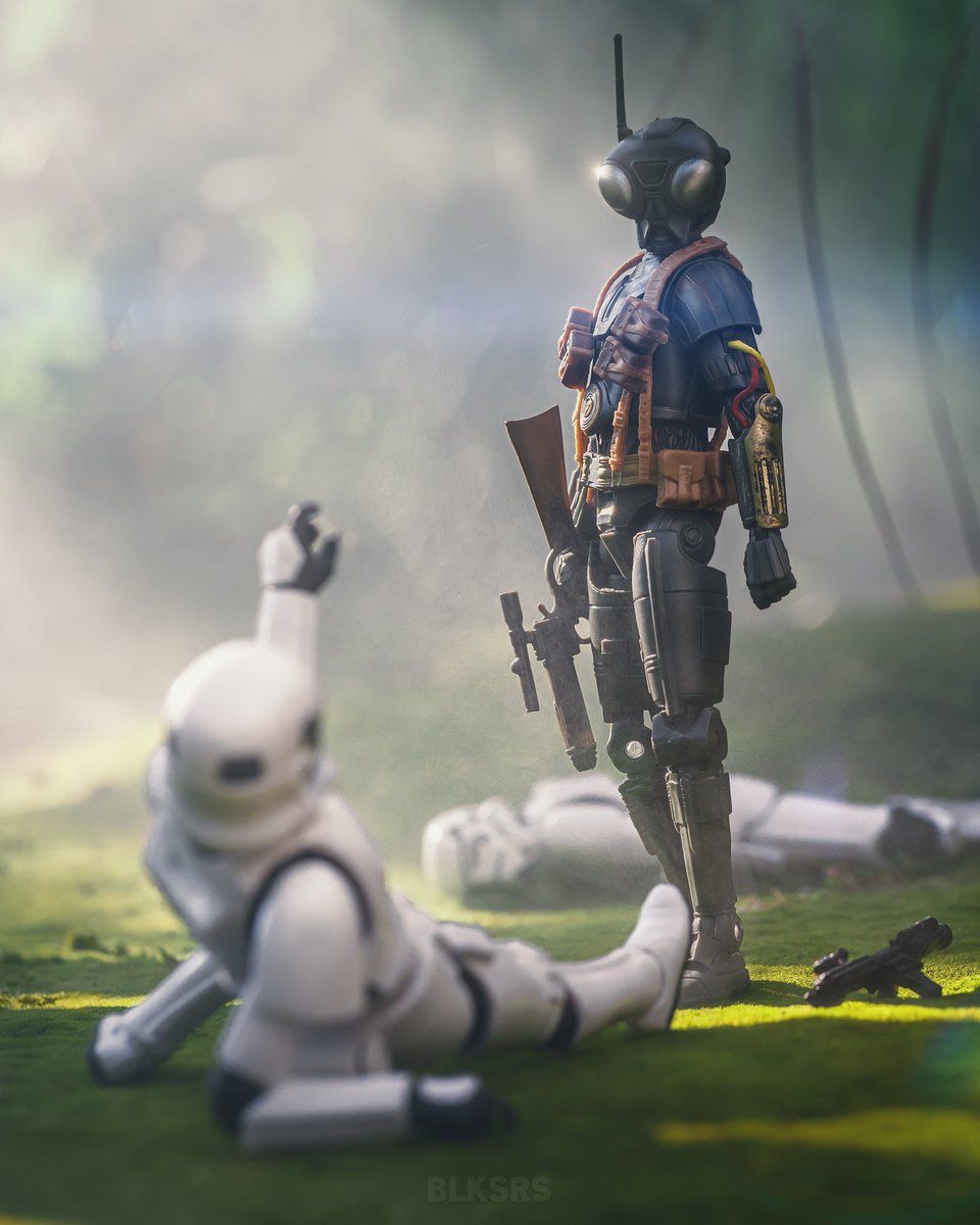 BLKSRS_'s tweet photo. "Your time is up organic." ☠
-
@themandalorian @HasbroPulse @AtmosphereAero @LumixUSA #HasbroToyPic
---
#Q90 #Zero #Q9Zero #TheMandalorian #Mandalorian #StarWars #Stormtrooper #BLKSRS #ImAPhotographer #LUMIX #GH5 #droids #Moss #ToyPhotography #ActionFigures #TBSFF #BLKSRSBTS https://t.co/8Ahe48cxQO