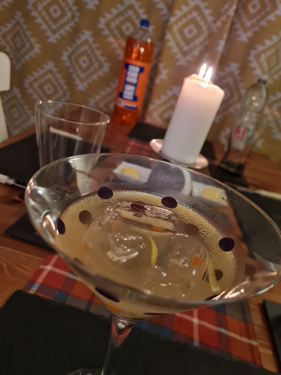 Kintsugi_girl's tweet photo. Ready for the Scottish inspired dinner I'm hosting for my friend who finished #lejog7 yesterday. https://t.co/O11iVXvhvv