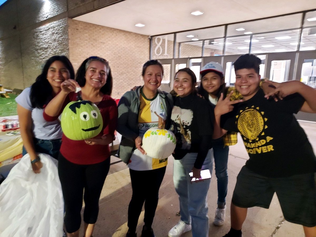 EL_WHS_FCPS's tweet photo. Thank you to all the families who joined us for our October Parent Night! We shared information about the necessary credits to graduate, as well as how to access information about tutoring, internships, CTC, etc &amp; ended the night painting pumpkins donated by @WinterbrookFarm! https://t.co/zCMiuQHL4Z