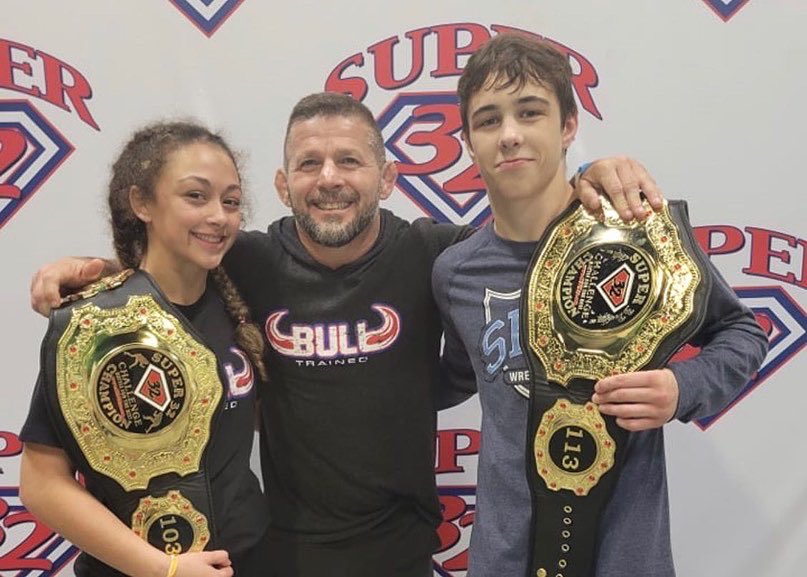 sammiehenson's tweet photo. 4 of 9 place @missouriwrestle winners #Super32 wrestle 4 BULLTRAINED..... 

1st ever 2 Champs 
Luke Lilledahl &amp; Ava Ward
Faith Cole 2nd
Paige Wehrmeister 4th
#focusbullieve🐂🌙⭕️ 
https://t.co/HC7C8b4D87
Results Driven! 1%

#dreammakers #mentalityearned #bullmentality🐃 https://t.co/IS0R5mcXcy
