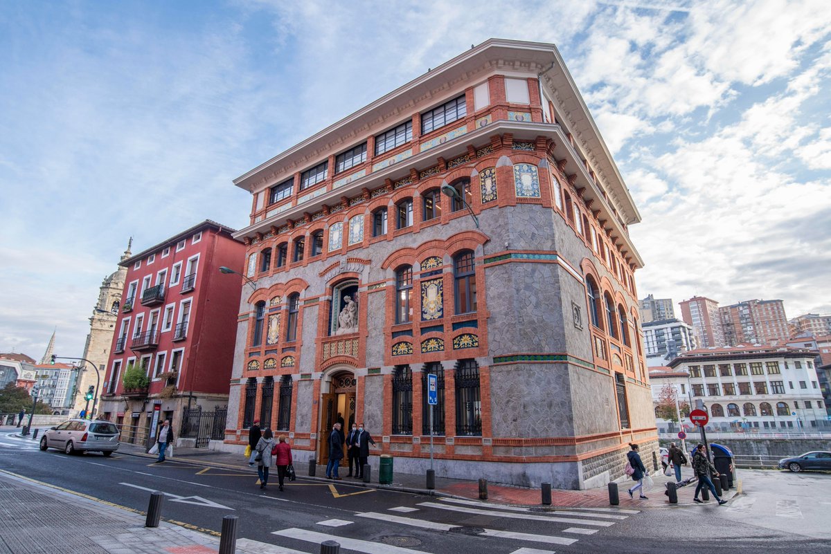 ➡ Relacionado con este nuevo centro de los ODS en #Bilbao, en el Ayuntamiento trabajan a nivel transversal con dos proyectos estratégicos “Bilbao Balioen Hiria- Ciudad de Valores” y la Agenda 2030 de Naciones Unidas.
