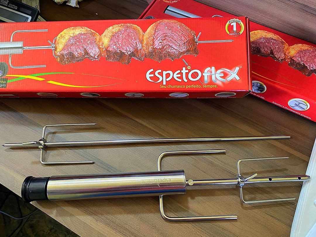 espetoflex on X: O churrasqueiro oficial da família vai amar receber esse  presentão de aniversário🎁🎂 E o legal é que você ainda pode personalizar o  espeto com o nome dele.  #churrasco #