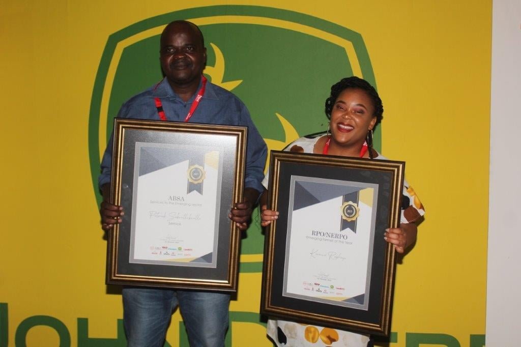 Stockmanschool's tweet photo. @AbsaSouthAfrica LRF Services to the emerging livestock sector award/Dienste aan die opkomende veebedryf toekenning Patrick Sekwatlakwatla @landbou  @Veeplaas1  @FarmersWeekly https://t.co/R1smZGdXio
