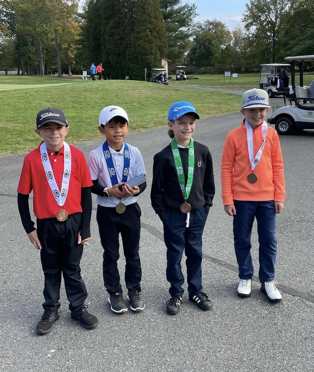 PaulKasterDad's tweet photo. Proud of all my Jr clients for their hard work this year! 👏🏻👏🏻 Ryland made 2 eagles &amp; shot -1 35 yesterday in a playoff win! Logan and Anthony shot PB scores and Yashvi Shah finished top 5 in her age group for points in her first year of golf #PKGC #juniorgolf @uskidsgolf https://t.co/E4c9kHgfJH