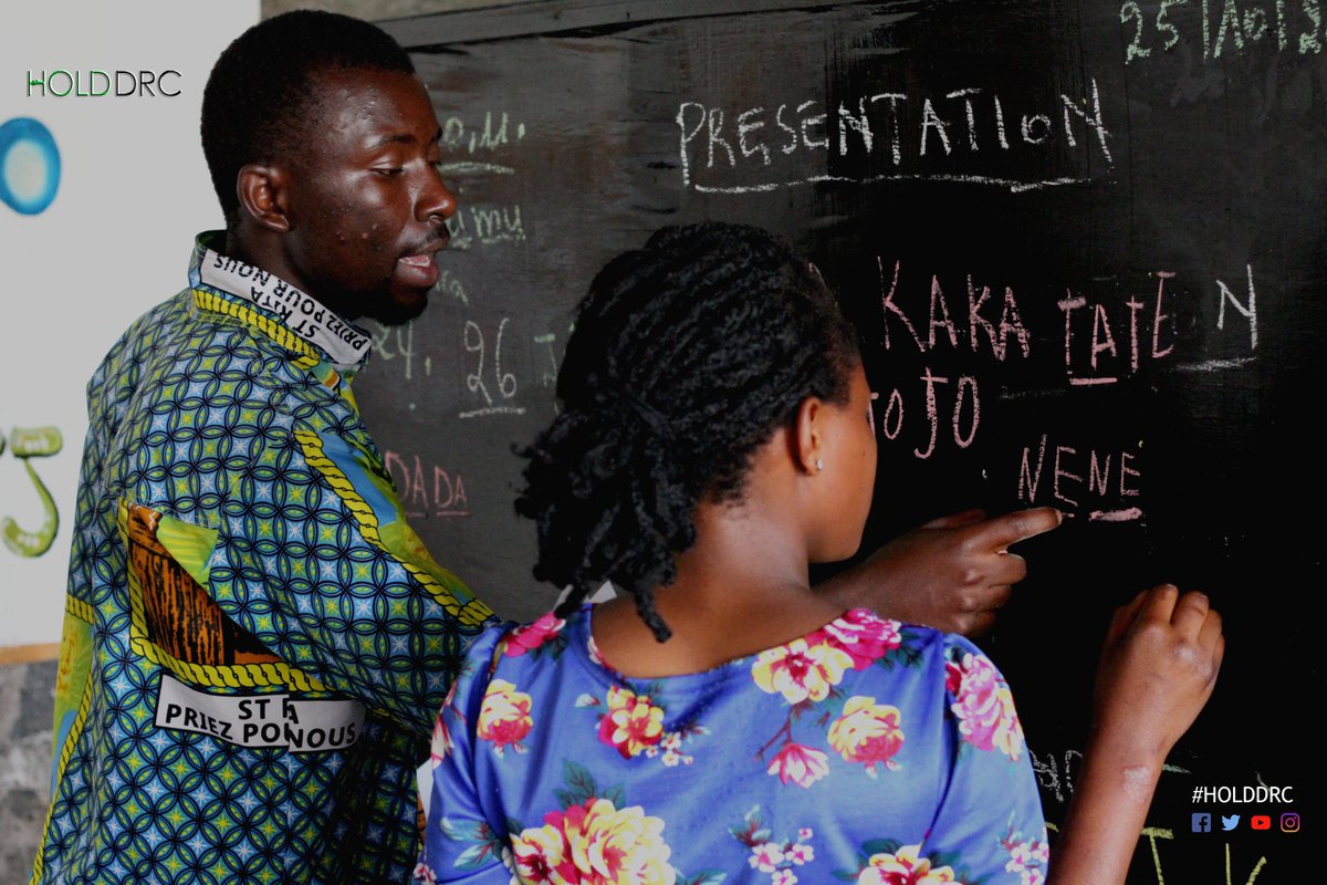 HOLDDRC's tweet photo. Inscrite en #Alphabétisation pr des raisons de rupture scolaire, Nyota Mirindi , pour la 1ère journée de formation à #HOLDDRC, a bien assimilée sa leçon des #voyelles et #consonnes et se sent très motivée pour finir les six mois restants.
Avez-vous un message pr l’encourager? https://t.co/dG6NndheWI