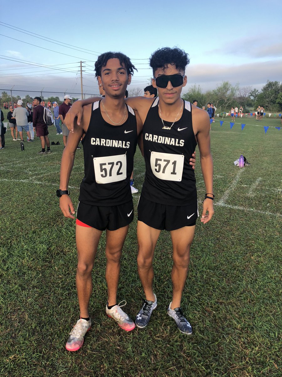 delvallexc's tweet photo. Checking in from Regionals 🥇🔥         5 MINUTES UNTIL GO TIME 🏆 https://t.co/oBsFwP8s1H