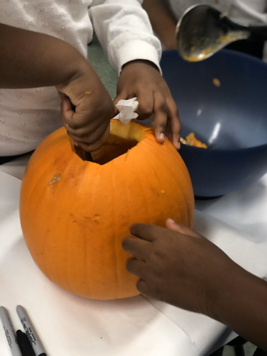 mhrichard's tweet photo. Halloween traditions in our ELL class 😃 @olftcdsb @TCDSB https://t.co/AhhOu87lR6