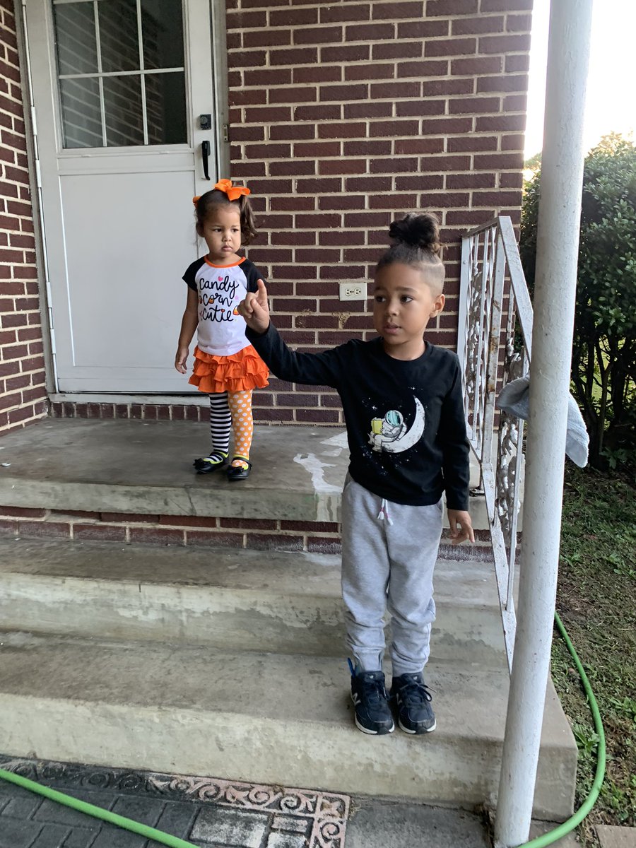 MommyofRainbows's tweet photo. My babies 🎃🧡#October2021 #MyBabies #OneBoy #OneGirl #Perfection #MyLife #MyWorld #Preschool #Asher #MarleeRae https://t.co/001nL2KLrz