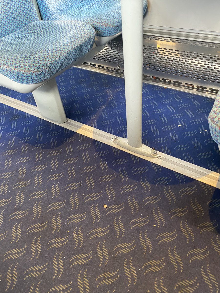 scottjedmondson's tweet photo. @nirailways we have to wear masks, not a problem; but the cleanliness of the tables and floors leave a lot to be desired. #mingin https://t.co/duWzpx8KBl
