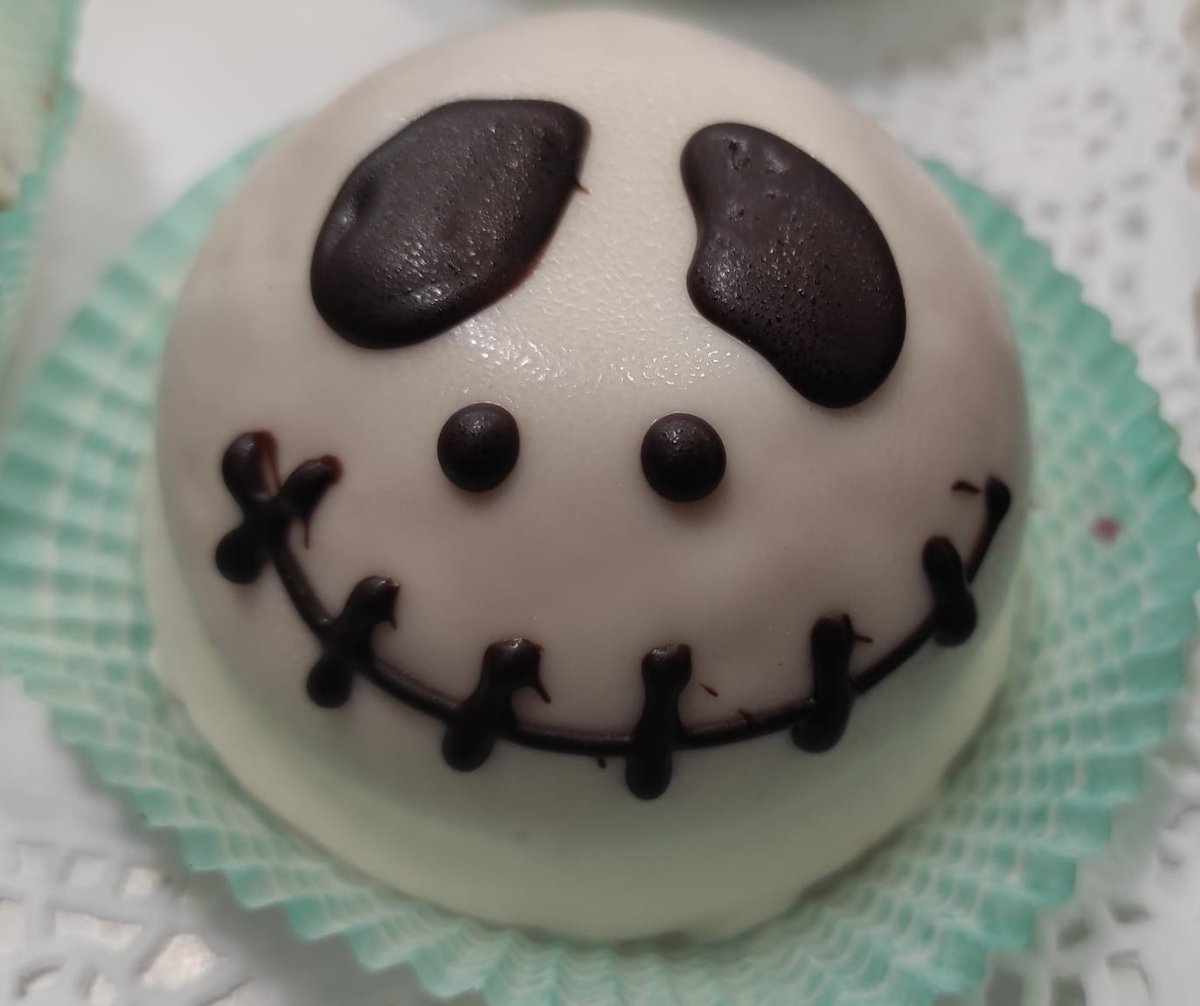 parriaundi's tweet photo. Holaaaa, ya llega #Halloween.
¿Quieres disfrutar de nuestro amiguito? Pues no te olvides de reservarlo en cualquiera de nuestras tiendas #parriaundi #panaderiaartesana #masamadrenatural #getxo #sestao #bilbao #basauri #abadiño #elorrio #ermua #eibar
💌 info@parriaundi.com https://t.co/d42QEScwS1