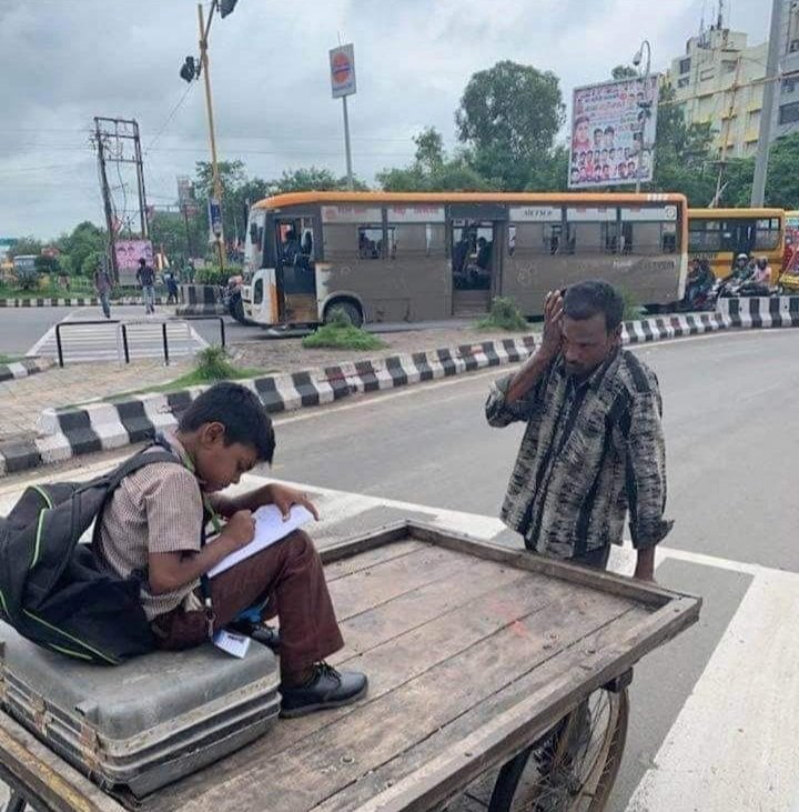 DoctorAjayita's tweet photo. Father's efforts often go unnoticed. https://t.co/DPVSGIL0gN