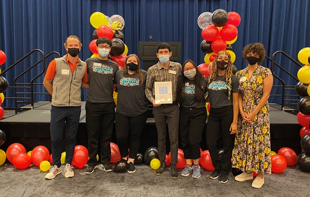 celanese's tweet photo. Celanese is thrilled to sponsor a new team of @CityYearDallas members serving at Roosevelt High School in Dallas ISD. We are inspired by their commitment to improving the lives of students in our community! #improvingtheworld #my2021impact #volunteer https://t.co/YLCq6HrME1