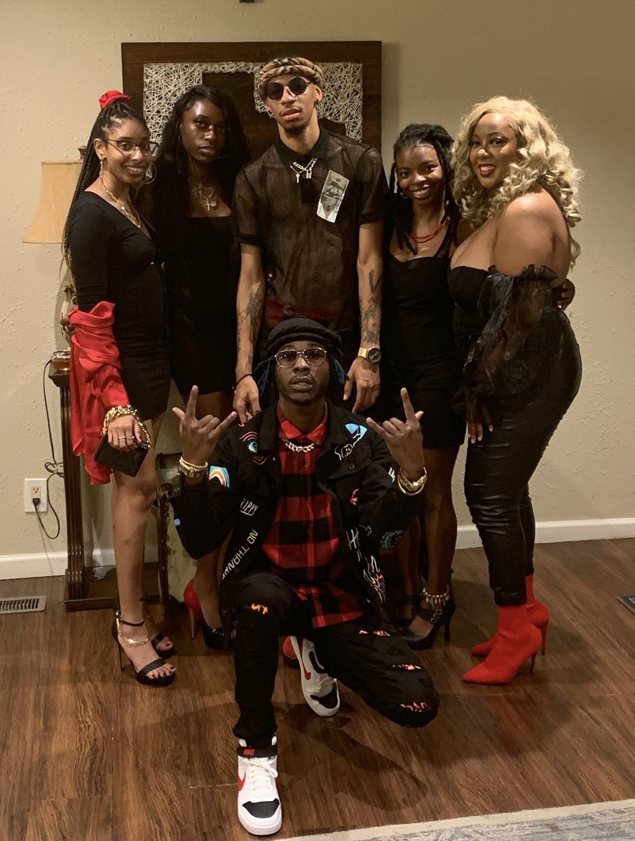 daoriginalpb's tweet photo. Houston was lit asf #ATouchOfRed #EarlyBirthdayShit ❤️‼️💯 https://t.co/nDSGo2pB3U