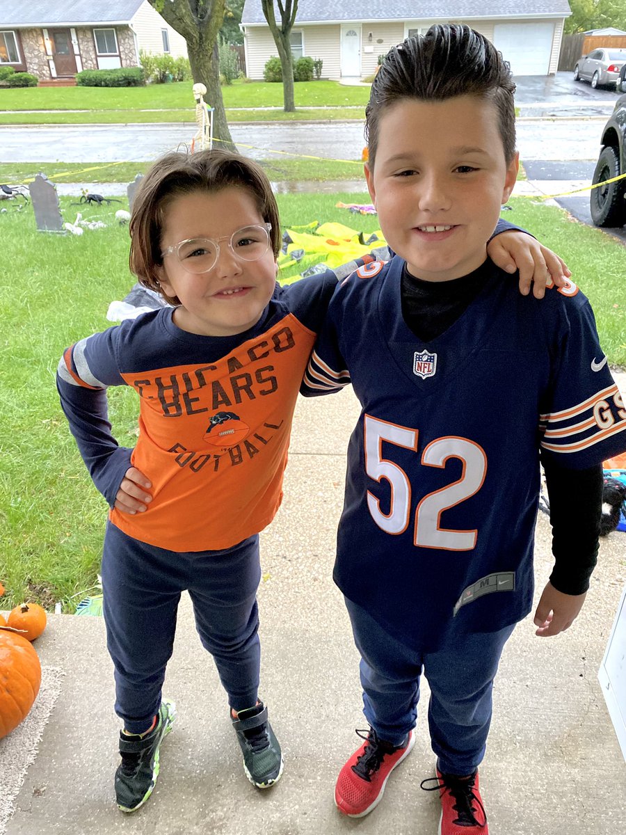 The boys are ready to ‘Team Up and Tackle Drugs’ on this fine rainy day for the first day of #RedRibbonWeek <a href="/D13Eagles/">Erickson Elementary</a> <a href="/willowreadie/">julie atchison</a> <a href="/caricook_mrs/">Mrs. Cari Cook</a>