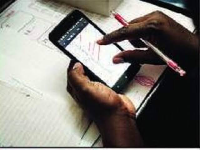 Masud86944673's tweet photo. Online engineering classes are not good because we study realistic things not history 
#kabkhulegajamia 
@jmiuofficial https://t.co/mPXZUty4Xf