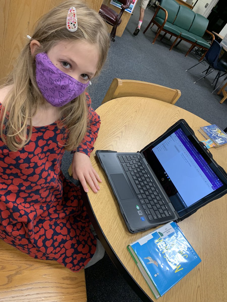 benteenmc's tweet image. So some of our @DLI3rd  &amp;amp; @benteen2nd are using OneNote to record their notes from the novels they are reading. @docdrewlovett @SoontobeEdD @MsPartridgeRead @BenteenIBPYP @PrincessS2003 @APSITPatrice @JenWinSaunders