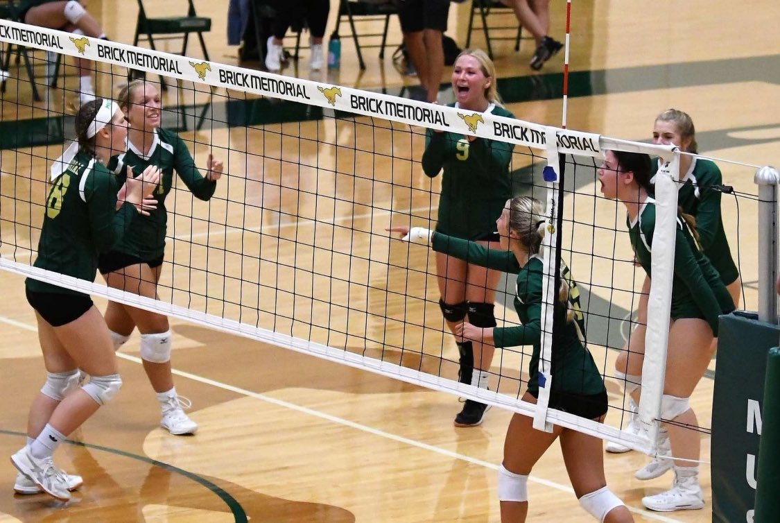 ‼️SENIOR NIGHT‼️🏐LADY STANGS VERSE HOLMDEL @ 4:45 HOME🏐COME SUPPORT