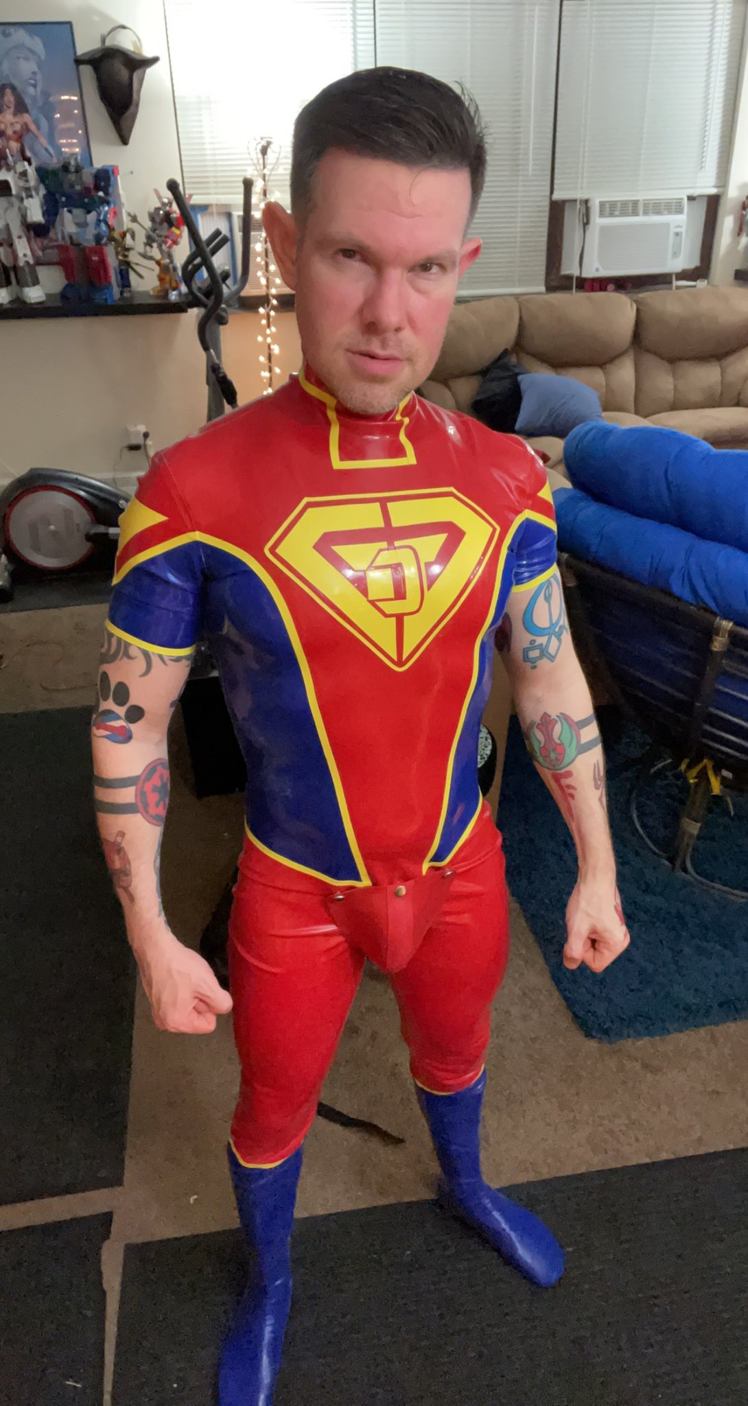 Gay Comic Geek on X: One of my favorite versions of my GayComicGeek suits!  gaygeek GayComicGeek rubber rubbergeek rubberpup  t.comQDTBzDDUz t.comHYYZZJDm1  X