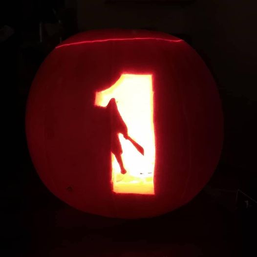 We love pumpkin carving at #Halloween, here  is the 1 Survives logo in cucurbit form! Lets see your latest carvings to get us in the mood! 

Remember that our classis horror card game is available with 25% off the regular price with the code DISCOUNT25 at 1survives.com