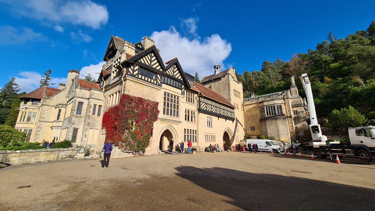 Miss__E2017's tweet photo. At the beautiful Cragside in Northumberland this afternoon. Very peaceful. https://t.co/oc8a07a0ff
